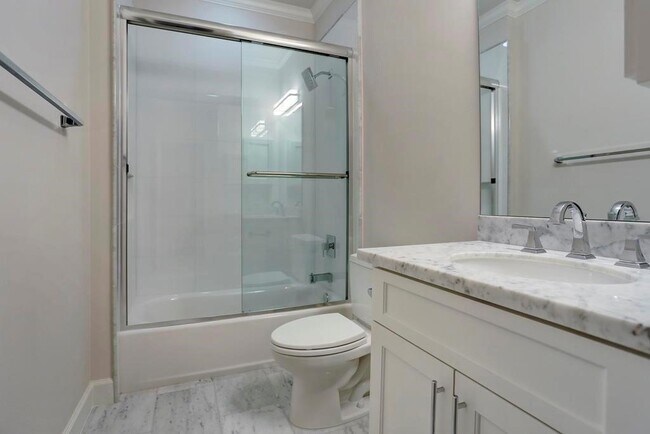 property at 1522 Dunlavy St