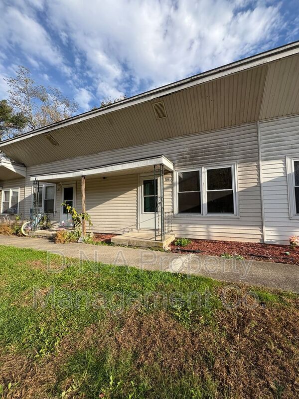 property at 114 Cabanna Ln