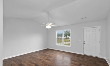152 Ashbury Park Ln in Richlands, NC - Building Photo - Building Photo