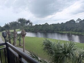 4190 Gator Greens Way, Unit 35 in Fort Pierce, FL - Foto de edificio - Building Photo