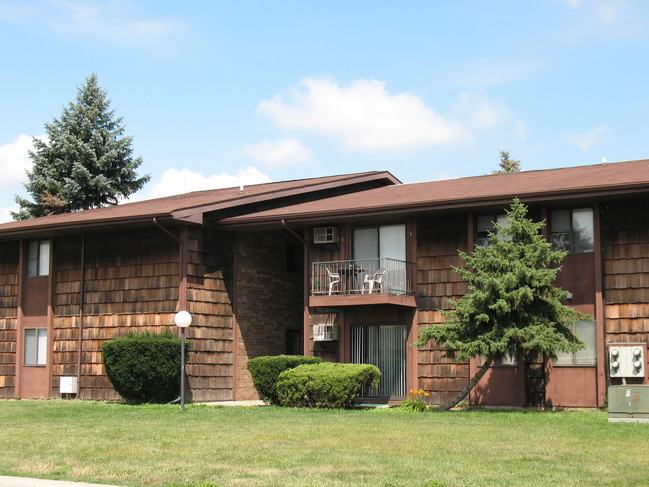 Greenwich Apartments in Toledo, OH - Foto de edificio - Building Photo