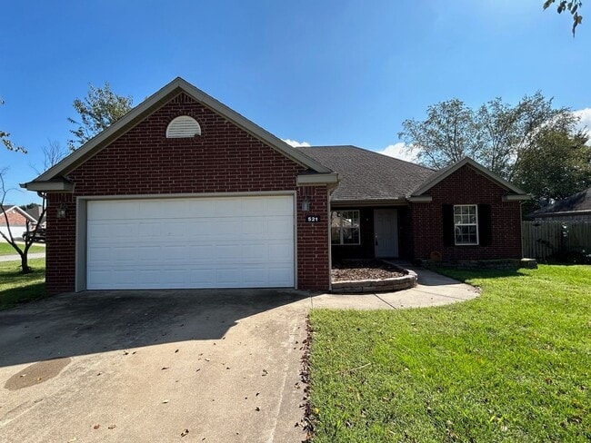 property at 521 Redbud St