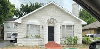 6814 Sherman St in Houston, TX - Building Photo