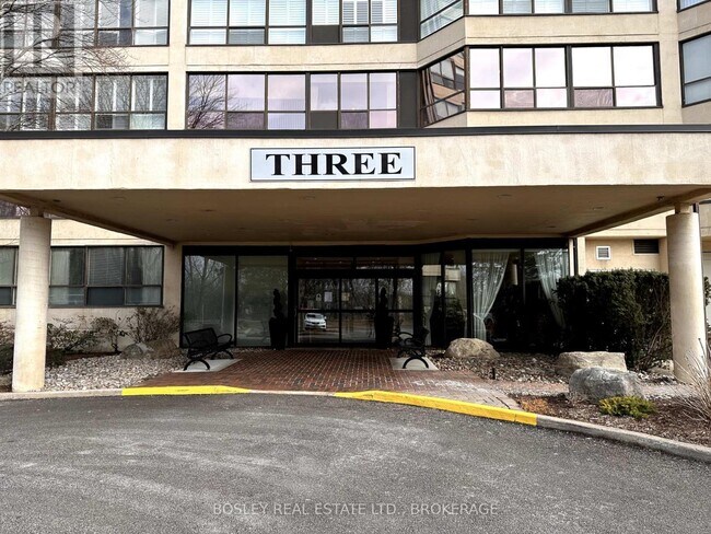 3-PH3 Towering Heights Blvd in St Catharines, ON - Building Photo - Building Photo