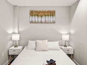 606 S 2nd St in Philadelphia, PA - Building Photo - Building Photo