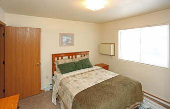 Metro Center Apartments in Schofield, WI - Building Photo - Interior Photo