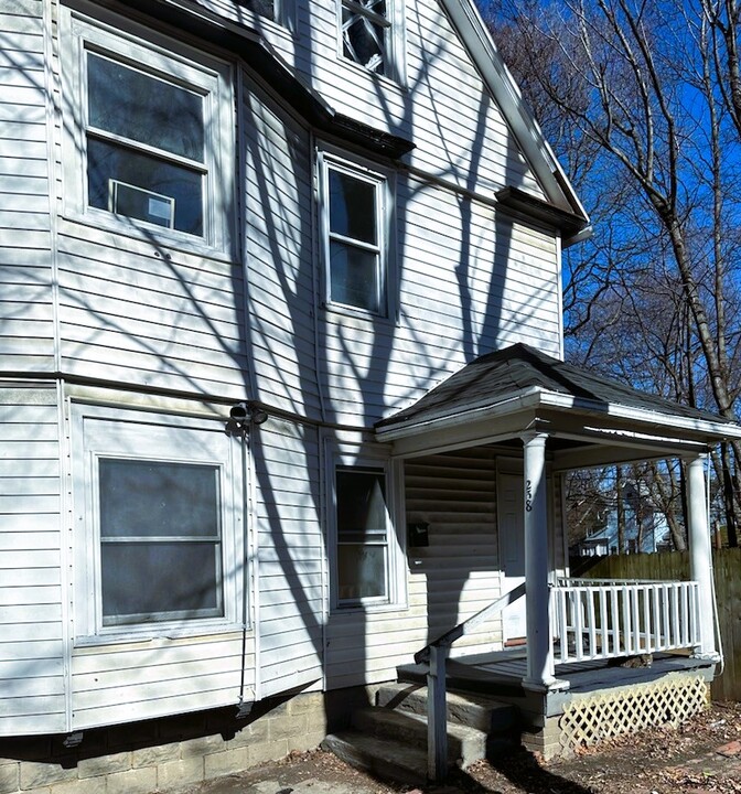 238 Chamberlain St in Rochester, NY - Building Photo