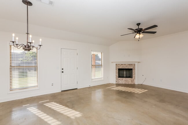 170 Harvey Cir in Canton, MS - Building Photo - Building Photo