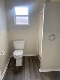 214 Sidney St photo'