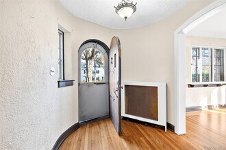 5 Seymour Pl in White Plains, NY - Building Photo - Building Photo