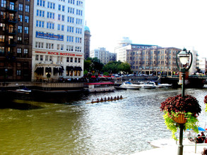 City Hall Square Apartments in Milwaukee, WI - Building Photo - Building Photo