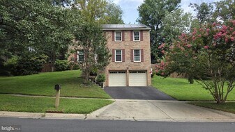 16549 Sioux Ln in Gaithersburg, MD - Building Photo