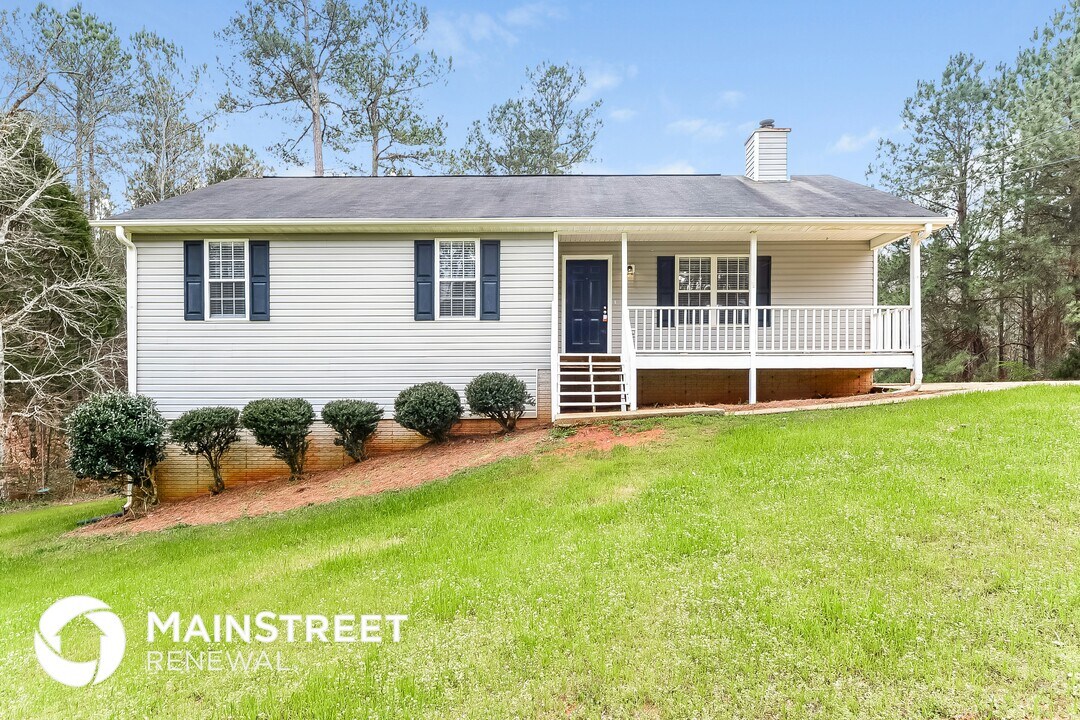 1614 Laney Rd in Locust Grove, GA - Building Photo