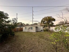 1303 E Lake Ave in Tampa, FL - Building Photo - Building Photo