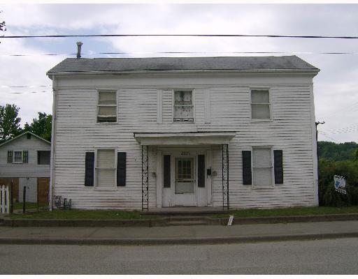 230 Race St in Ravenswood, WV - Building Photo - Building Photo