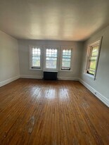 4613 Spruce St, Unit 3Fl in Philadelphia, PA - Building Photo