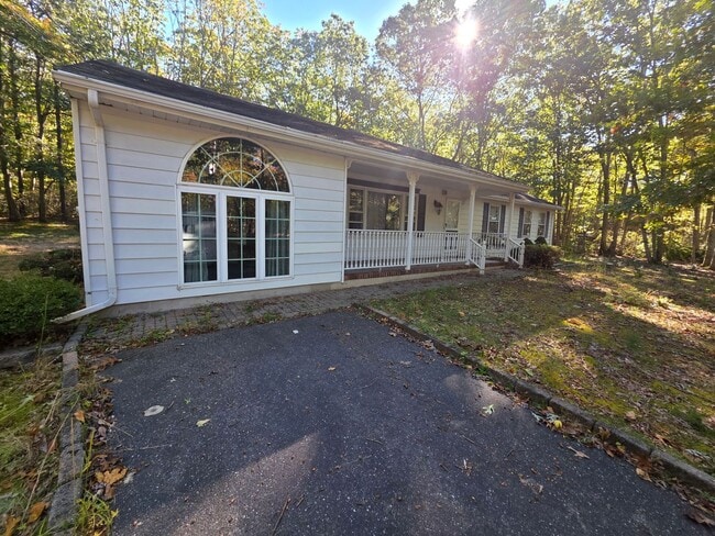 property at 553 Declaration Ln