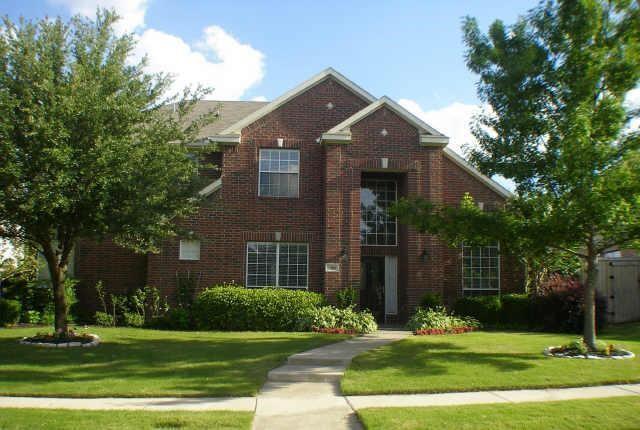 2404 Heather Glen Dr in Plano, TX - Building Photo