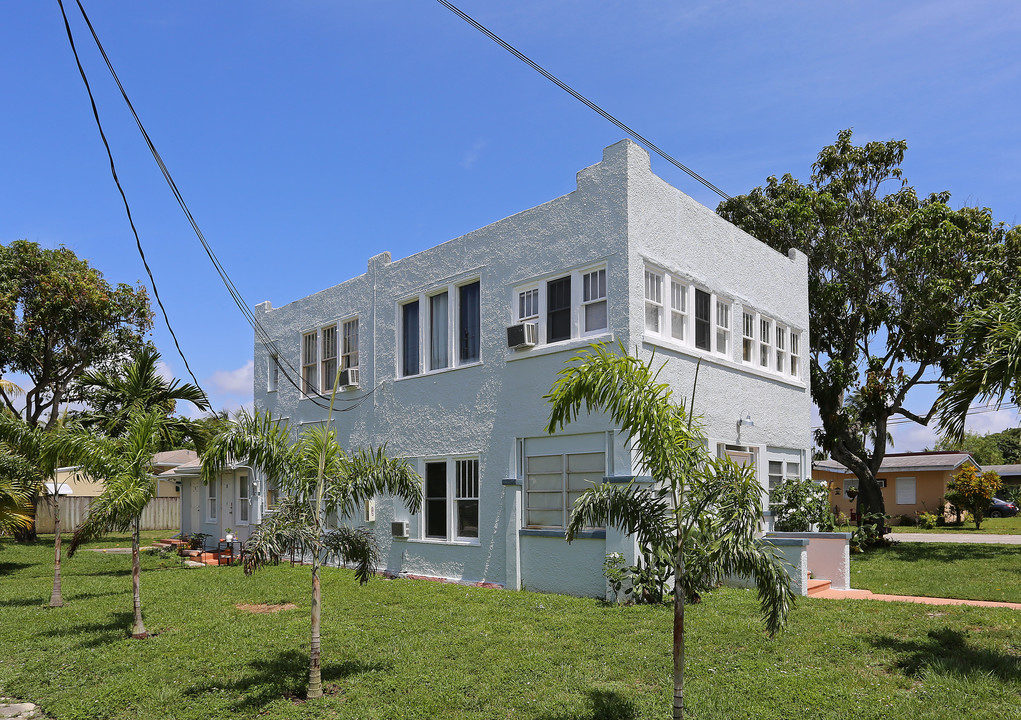 1623 NE 8th Ave in Fort Lauderdale, FL - Building Photo