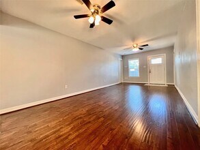 4114 Beggs St in Houston, TX - Foto de edificio - Building Photo