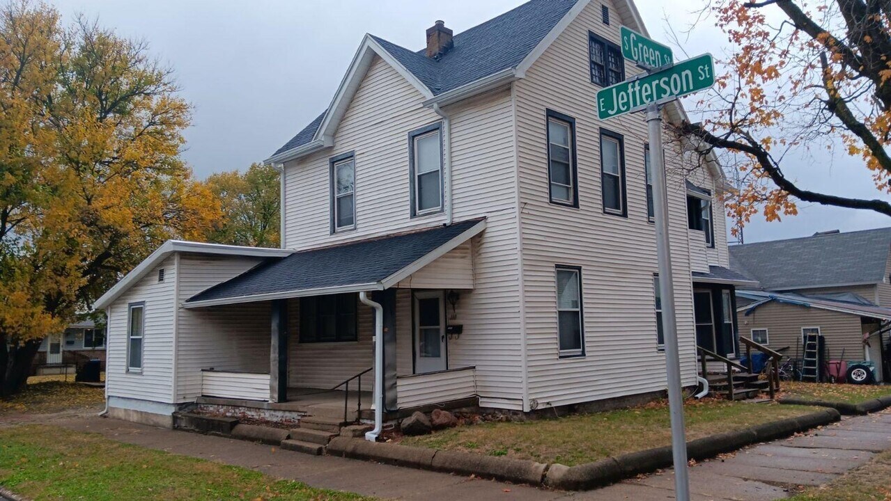 319 S Green St in Crawfordsville, IN - Building Photo