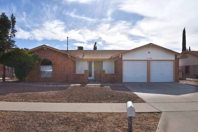 11234 Red Hawk Ln in El Paso, TX - Building Photo - Building Photo