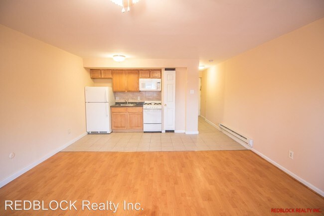 6935 N 15th St in Philadelphia, PA - Building Photo - Building Photo