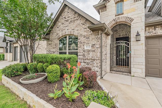 612 Rawlins Ln in Fort Worth, TX - Building Photo - Building Photo
