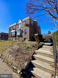 1303 E Johnson St photo'