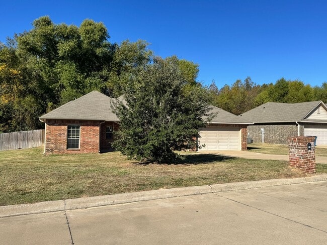 939 Redbud Ln in Bullard, TX - Building Photo - Building Photo