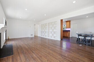 9741 Alcott St in Los Angeles, CA - Building Photo - Building Photo