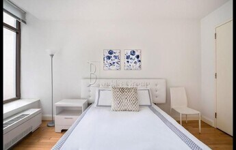 110 Pearl St in New York, NY - Building Photo - Building Photo