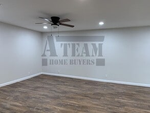 105 Still St in Kemp, TX - Building Photo - Building Photo