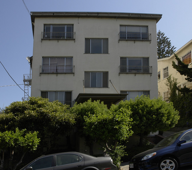 486 Mandana Blvd in Oakland, CA - Building Photo - Building Photo