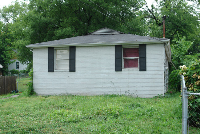 25 Trimble St in Nashville, TN - Foto de edificio - Building Photo