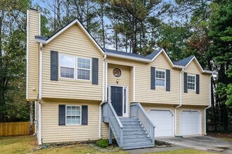 5224 Brough Ln in Stone Mountain, GA - Foto de edificio - Building Photo