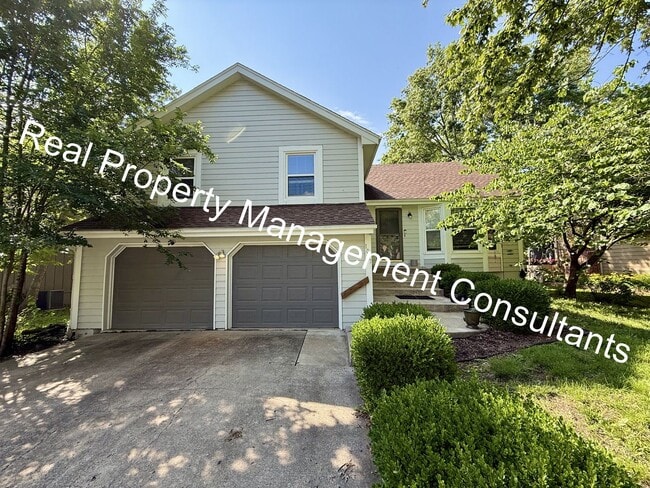 property at 1017 Kenwood Ln