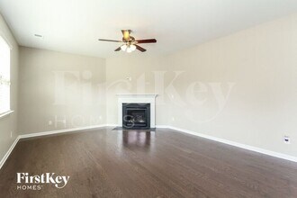 11370 Cedarvale Farm Pkwy in Midland, NC - Foto de edificio - Building Photo