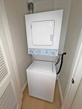 2969 Kelton Ave, Unit 105 in Los Angeles, CA - Building Photo - Building Photo