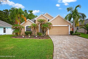 13175 Tom Morris Dr in Jacksonville, FL - Building Photo