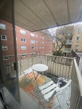 123 Sewall Ave, Unit 1A in Brookline, MA - Foto de edificio - Building Photo
