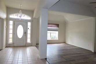 2816 Kings Gate Dr in Carrollton, TX - Building Photo - Building Photo