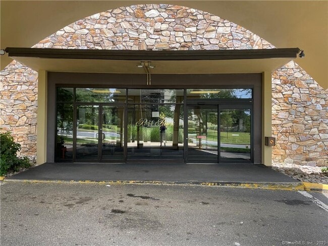property at 2600 Park Ave