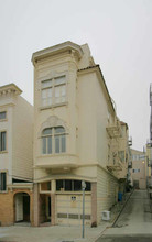 578 Filbert St in San Francisco, CA - Building Photo - Building Photo