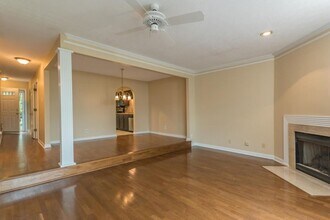 8825 Ashton Ct in Knoxville, TN - Building Photo - Building Photo