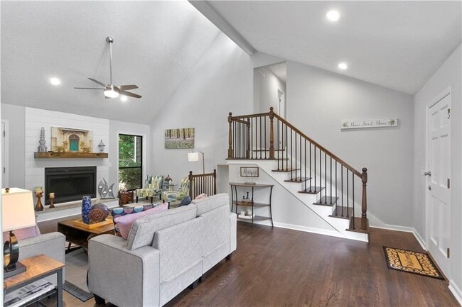 4186 Nashoba Dr NE in Roswell, GA - Building Photo - Building Photo