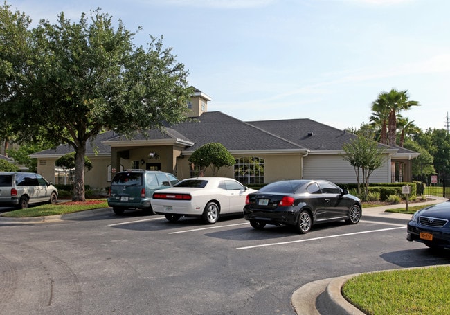 Magnolia Pointe Apartments in Orlando, FL - Foto de edificio - Building Photo