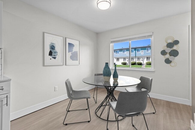 The Townhomes of Canton in Canton, MI - Building Photo - Building Photo