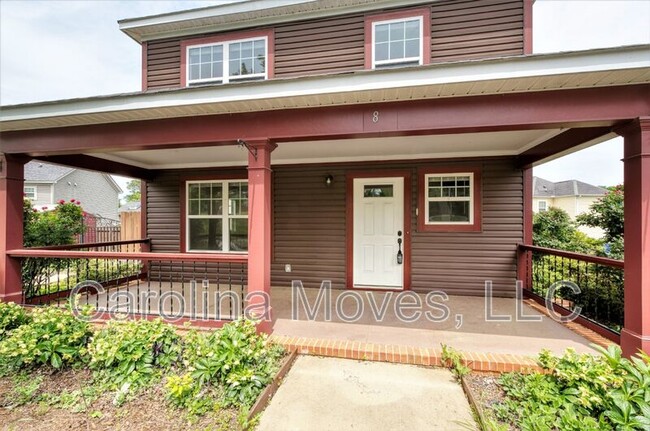 property at 8 Emmaline St