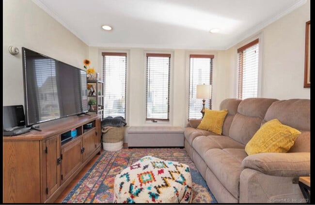 185 King St, Unit 1 in Bridgeport, CT - Building Photo - Building Photo